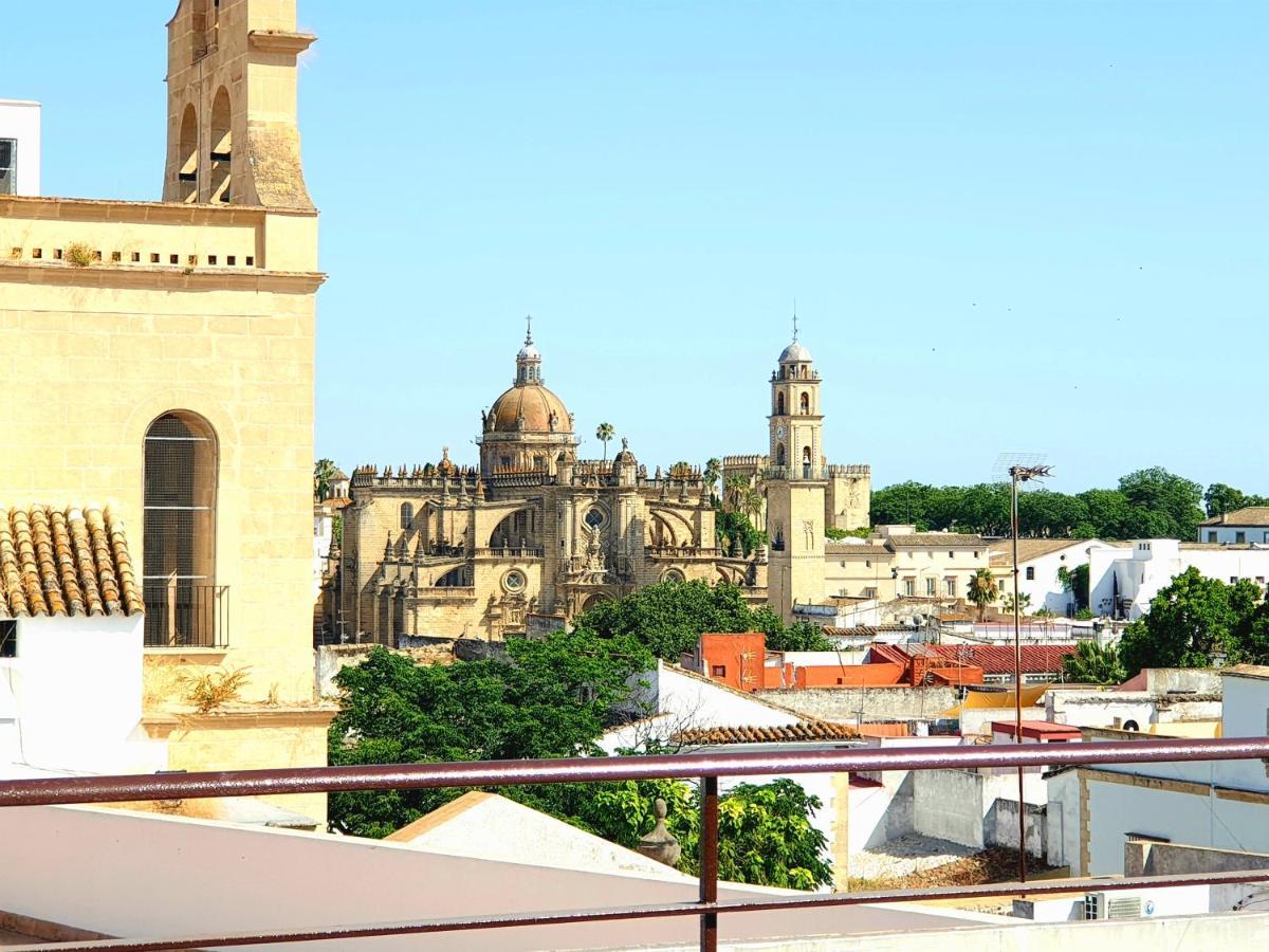 Sherryflat Neira - Parking Jerez de la Frontera Exterior photo